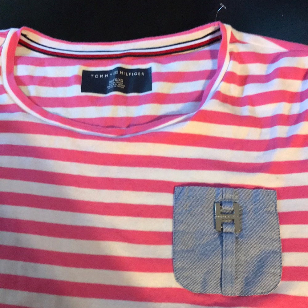 Women’s Tommy Hilfiger XL Pink / White Top 💕